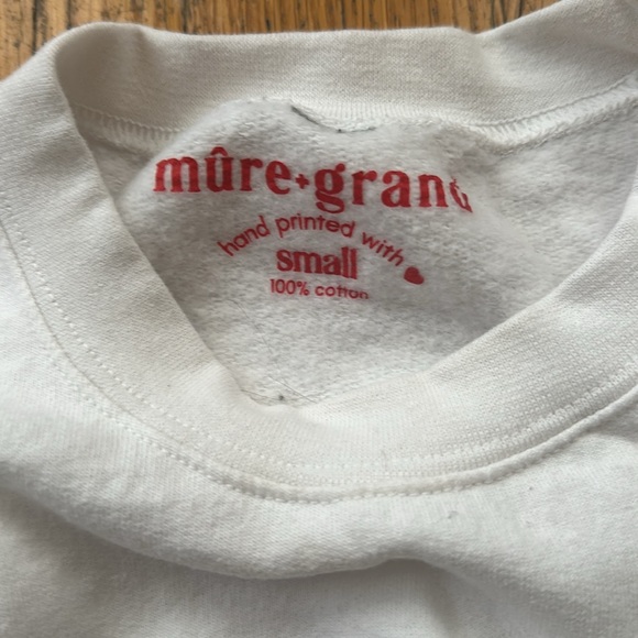 100% Cotton New York Sweater, Size Small - Picture 2 of 4